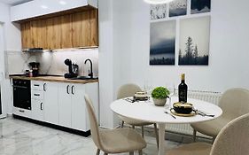 Marblehome~Straja/Lupeni
